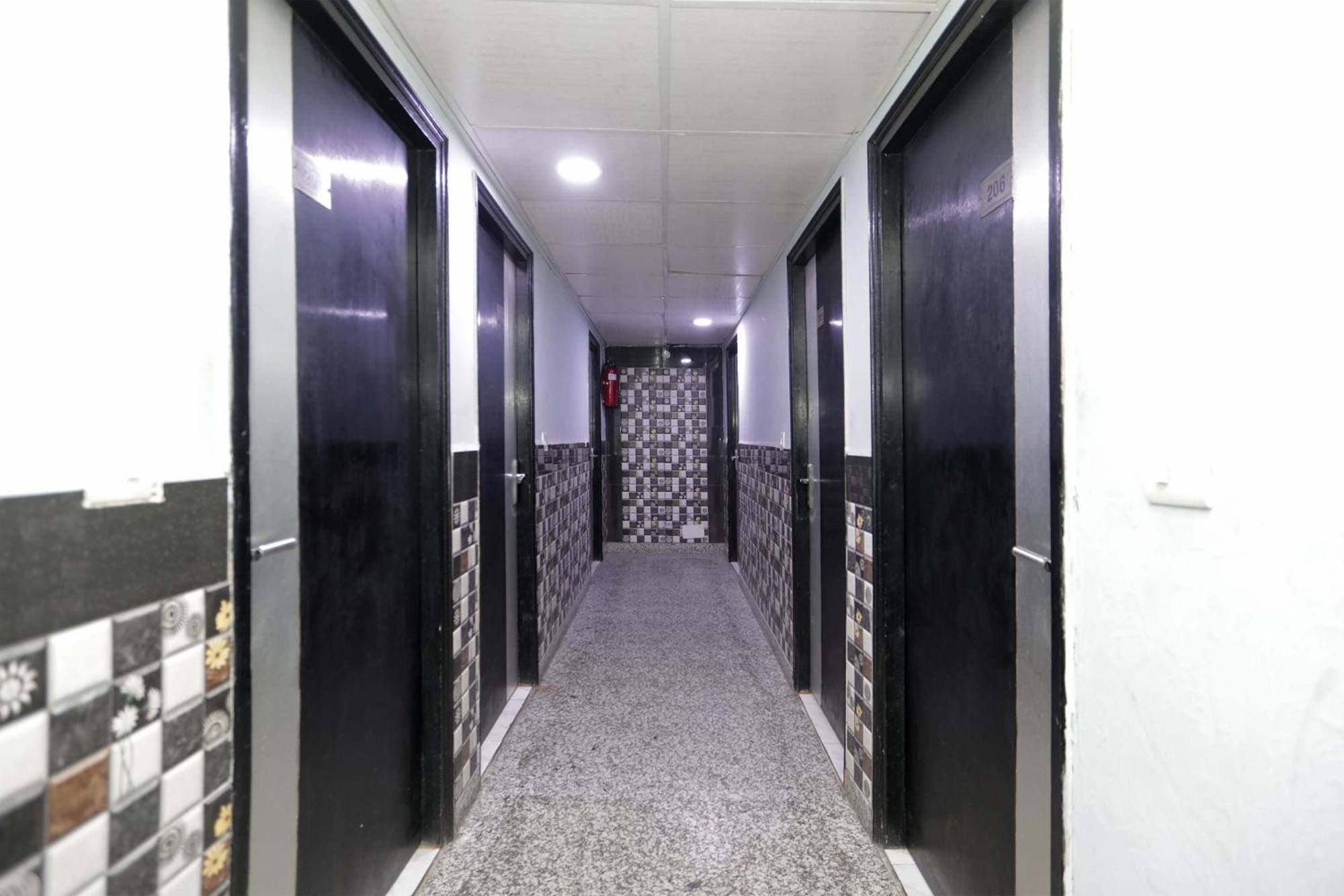 Super Hotel O Athithi Ghaziabad Extérieur photo